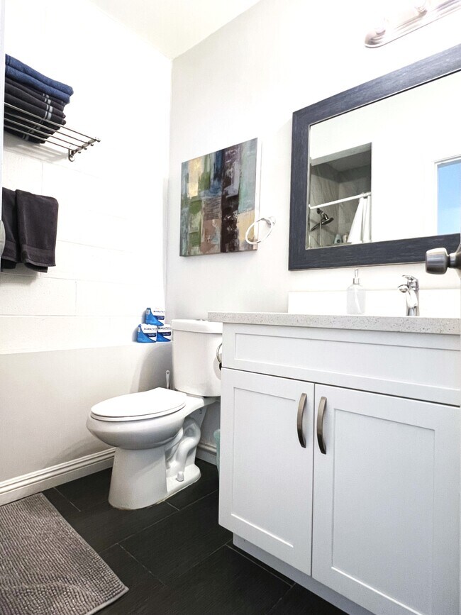 Foto del edificio - 515 N Azusa Ave