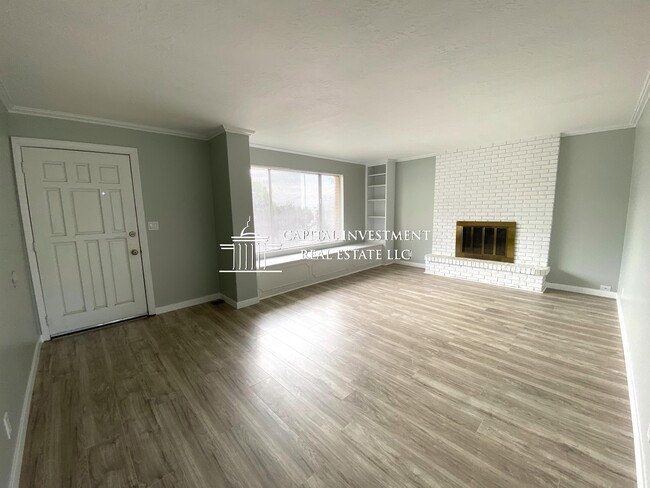 Building Photo - 4054 W Juniper Rd