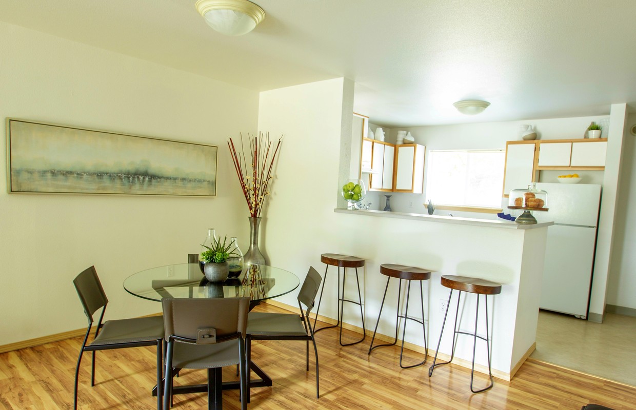 RM Comedor - Evergreen Rock Maple Apartments