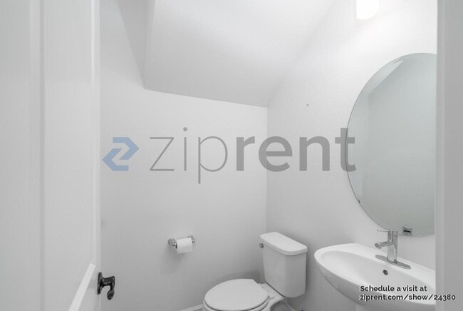 Building Photo - 7574 SE Blanton St