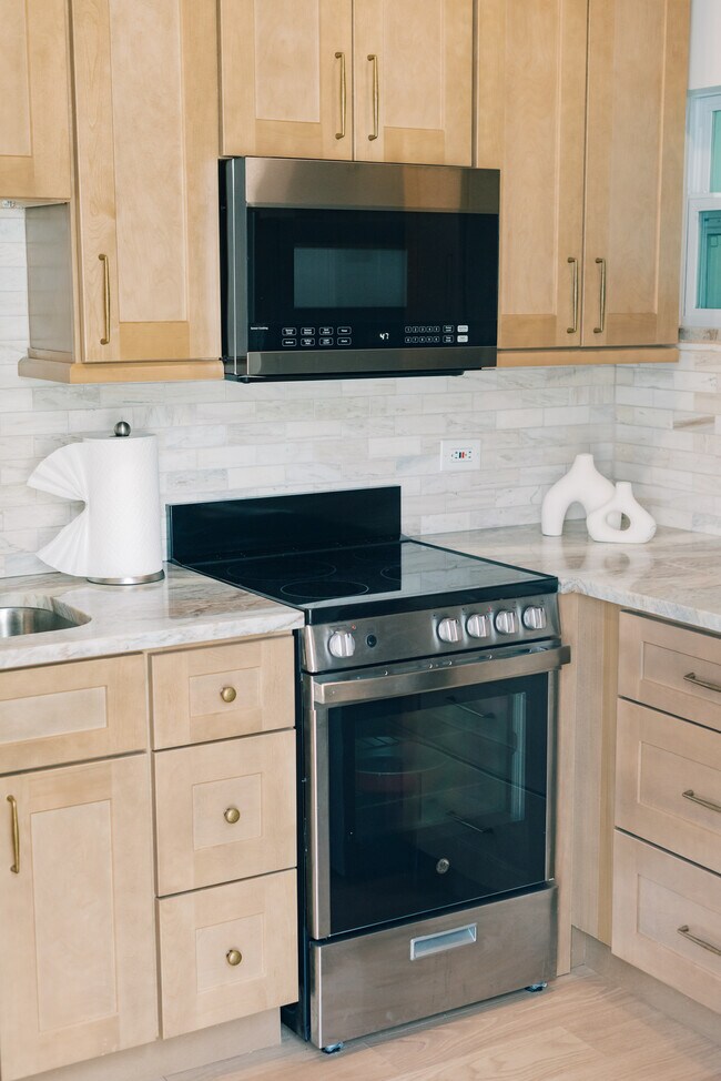 Foto del edificio - 2402 W Cypress St