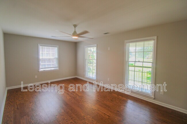 Foto del edificio - 2345 Wofford Rd