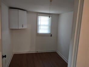 Building Photo - 202 Hillview Ave