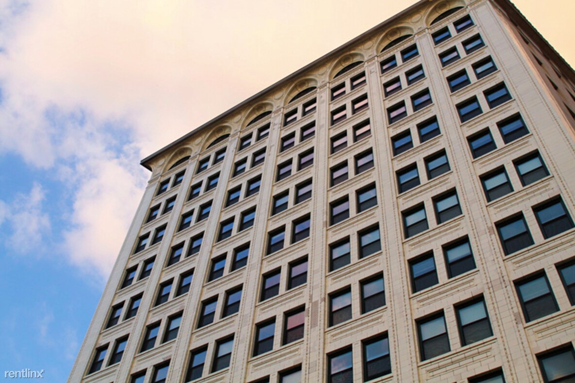 Foto principal - 111 S Highland Ave