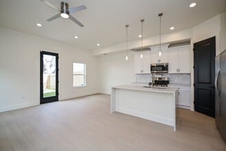Building Photo - 3839 Noah St