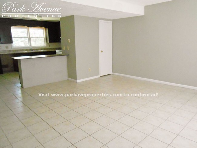 Building Photo - 1706 Fawn Vista Dr N