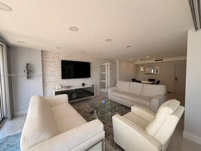 Building Photo - 531 N Ocean Blvd