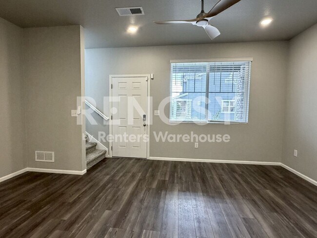 Foto del edificio - 11352 W Grand Dr