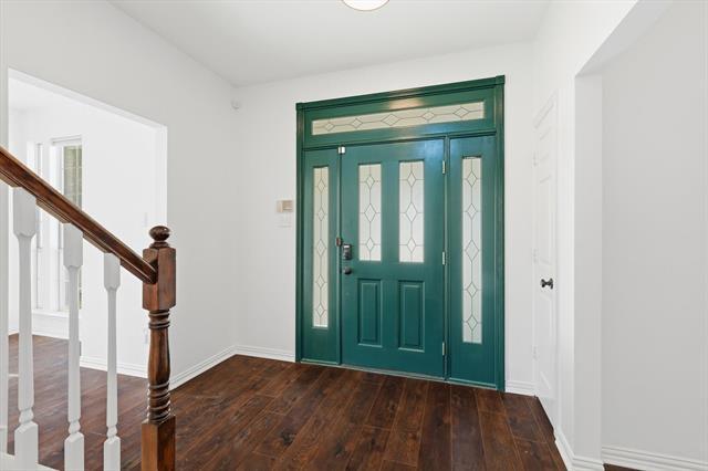 Foto del edificio - 836 Lakeview Cir