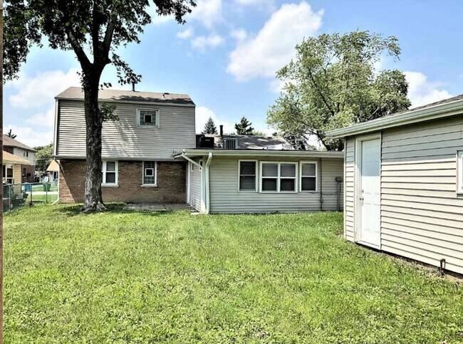 Foto del edificio - 4945 Paxton Rd
