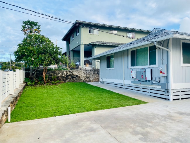 Building Photo - 1135 Hele St