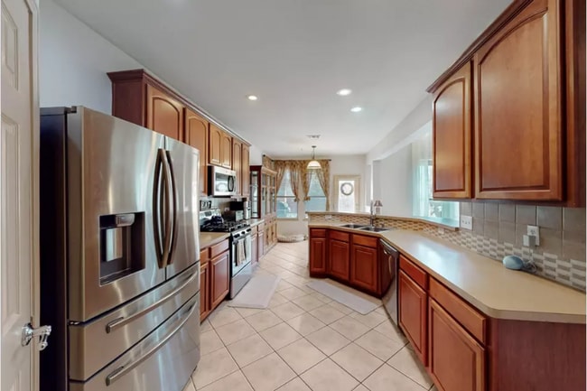 Foto del edificio - 1312 Cattle Crossing Dr