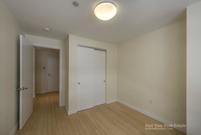 Building Photo - 40 Boylston St