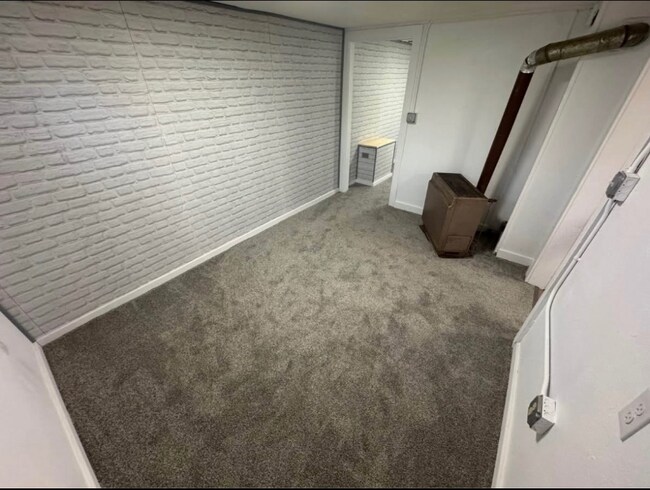 Foto del edificio - 705 Taylor Ave