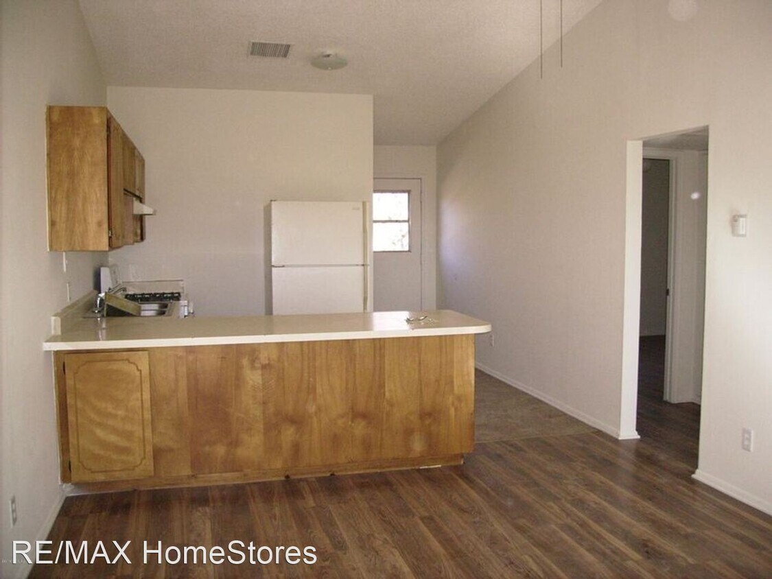Primary Photo - 2 br, 1 bath House - 36 Wolverine