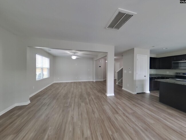 Foto del edificio - 501 Eastfair Dr