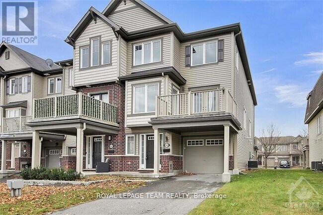 Building Photo - 914 Messor Cres