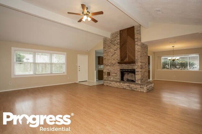 Foto del edificio - 7302 Thicket Trail Dr