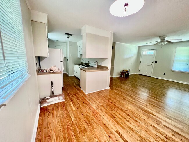 Foto del edificio - 331 Sesame St