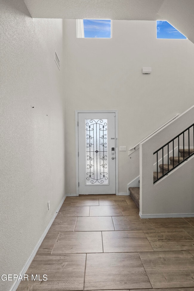 Building Photo - 1088 Nepal Sky St