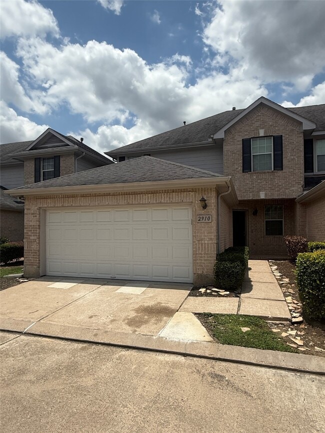 Foto del edificio - 2910 Meadowglen Cove