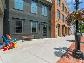 Building Photo - 1040 Boston Post Rd