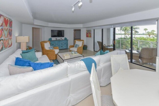 Foto del edificio - 2860 S Ocean Blvd