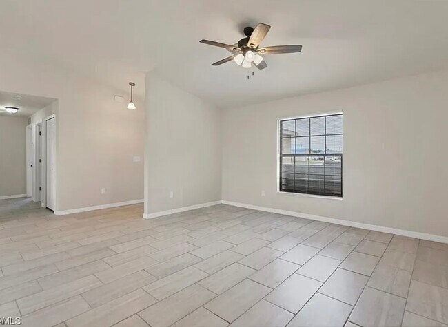 Foto del edificio - 116 SE 2nd Ave