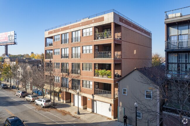 Building Photo - 1618 S Halsted St