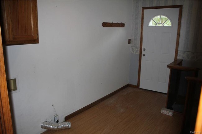 Foto del edificio - 9354 White Lake Rd