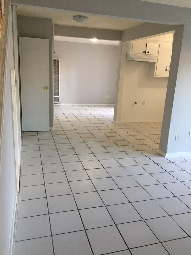 Foto principal - 1162 Rolland Curtis Pl