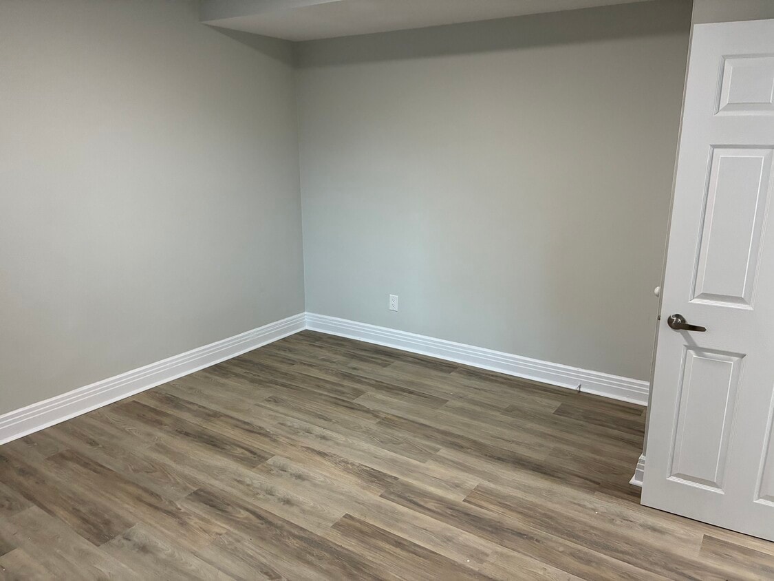 Photo du bâtiment - 4723 St Fulton