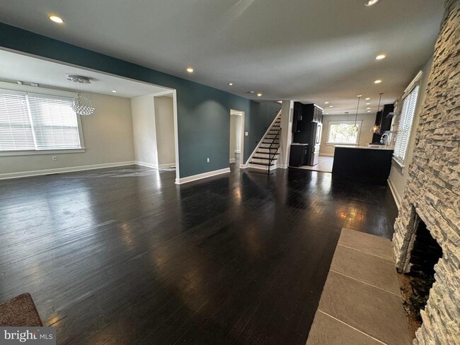Foto del edificio - 513 Whittier St NW