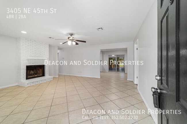 Foto del edificio - 3405 NE 45th St