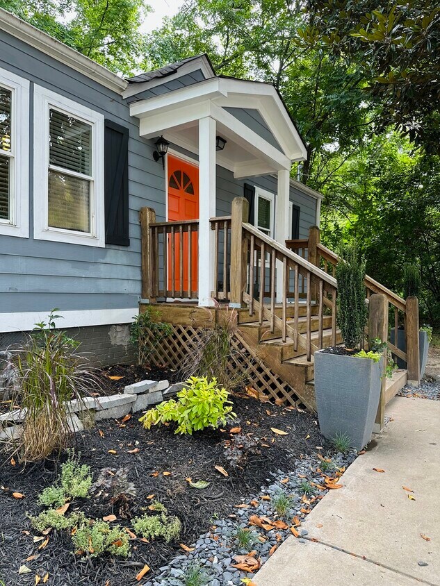 Foto principal - 1311 Memorial Dr SE