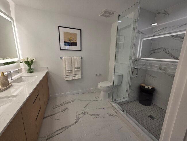 Foto del edificio - 1640 NE 125th St