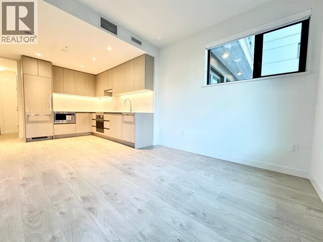 Building Photo - 4928 Quebec St