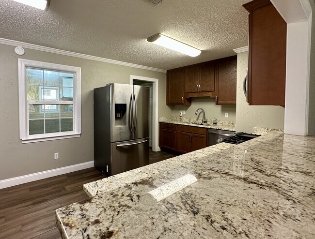 Foto del edificio - 15508 Hartford Dr