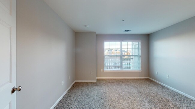 Interior Photo - Bradlee Danvers