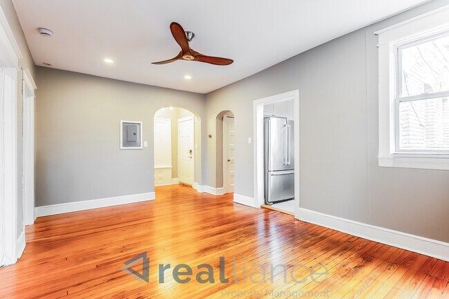 Foto del edificio - 1020 Fairmont St NW