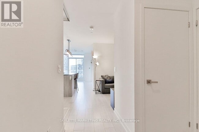Building Photo - 31 Tippett Rd