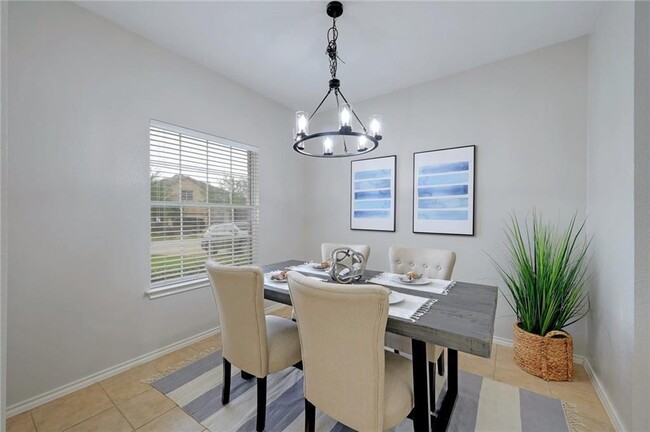 Foto del edificio - 212 Housefinch Loop