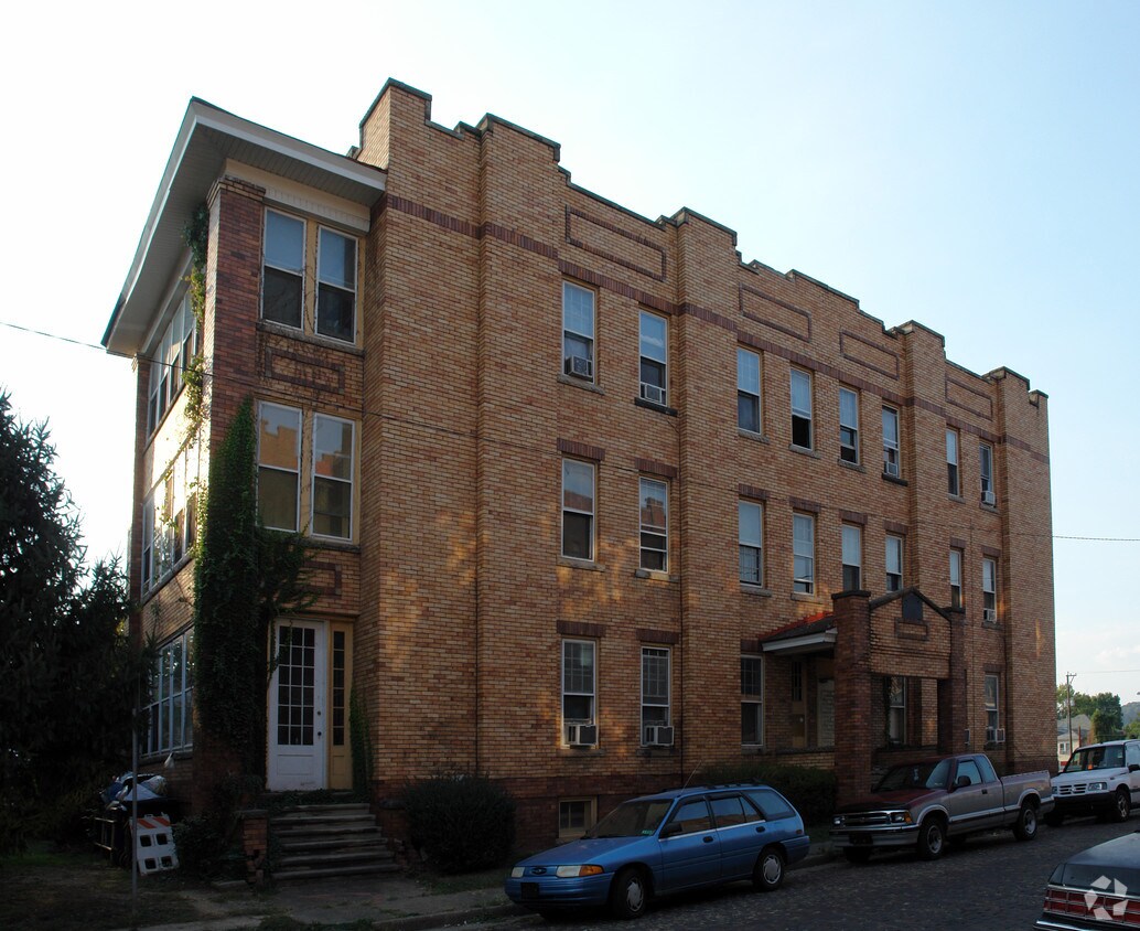 Primary Photo - 317 Trenton Pl