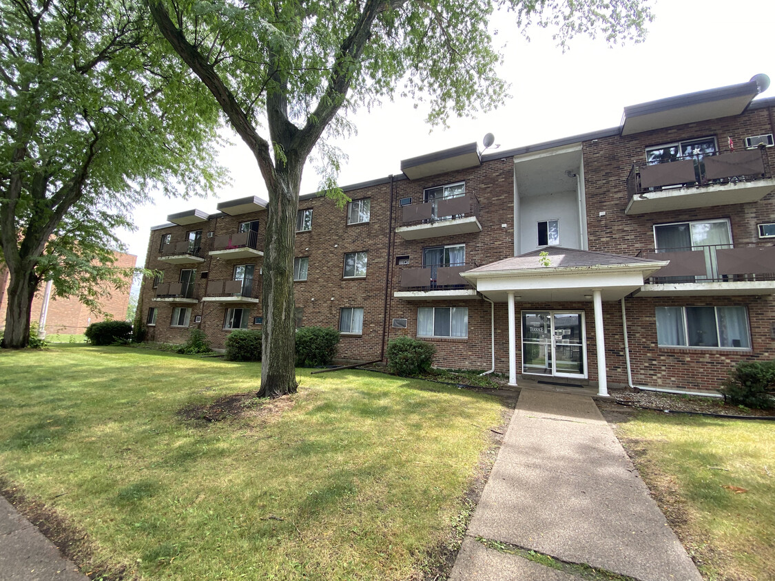 Primary Photo - TERRACE APARTMENTS