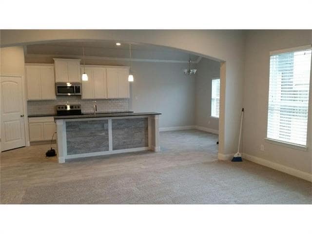 Building Photo - 1400 Swan Ridge Dr