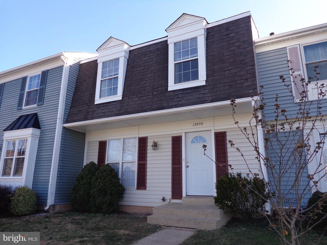 13490 Old Dairy Ct, Herndon, VA 20171 Townhome Rentals in Herndon VA