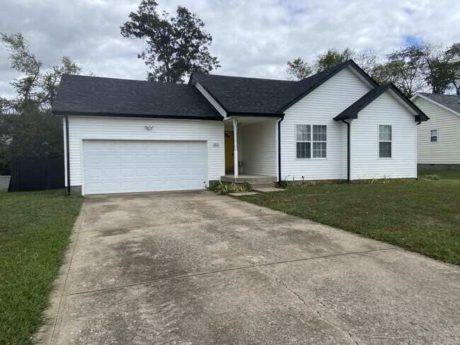 Foto del edificio - 1027 Waterford Cir