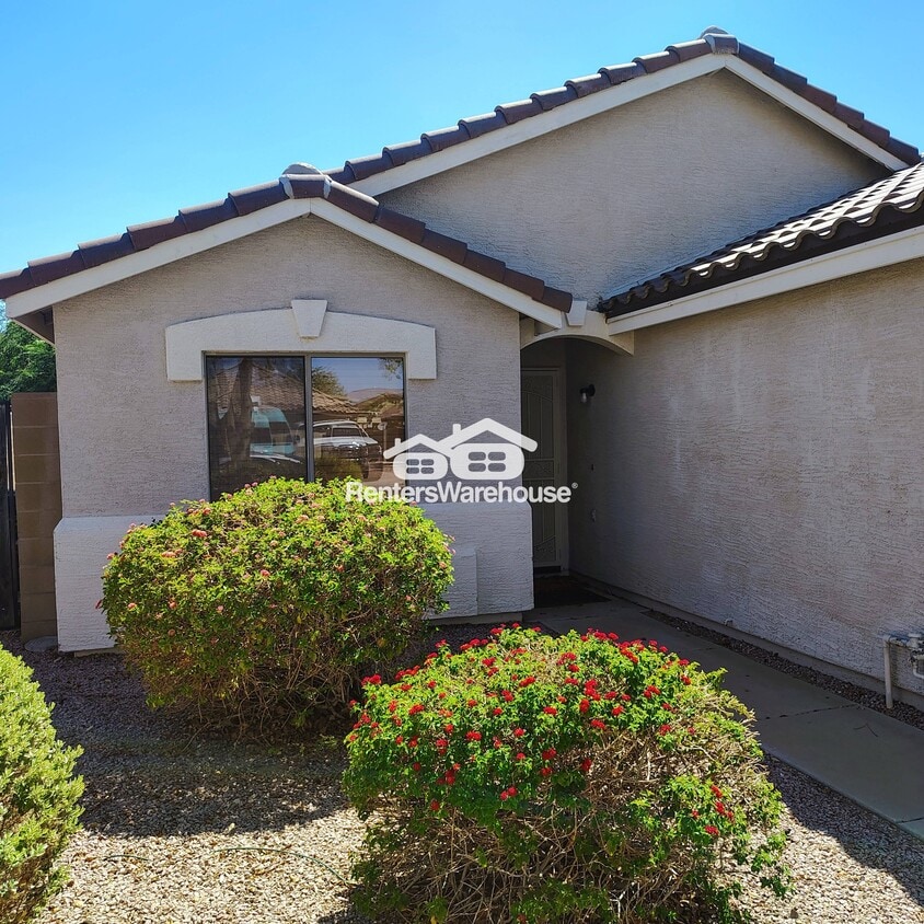 Primary Photo - 10459 E Arcadia Ave