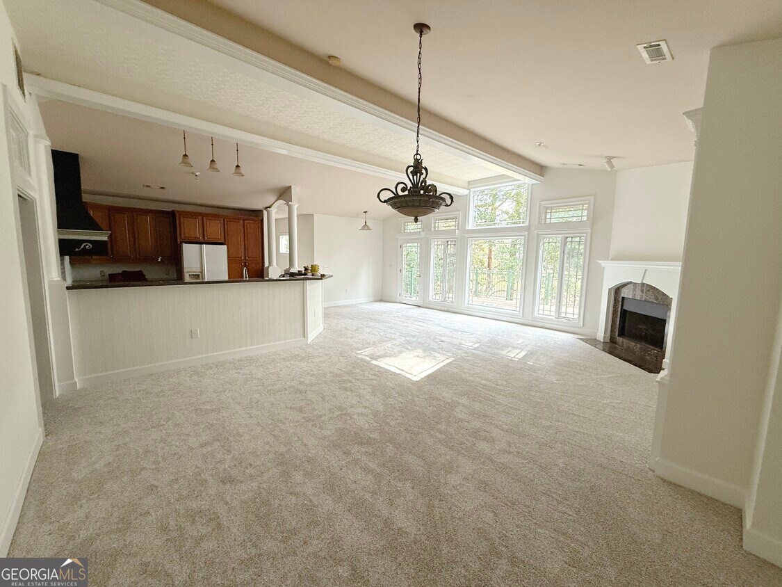Foto principal - 1235 Robinson Rd