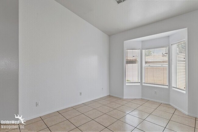 Foto del edificio - Inviting 3Bdm 1.5Ba Home in Sunnyslope Near North Mountain